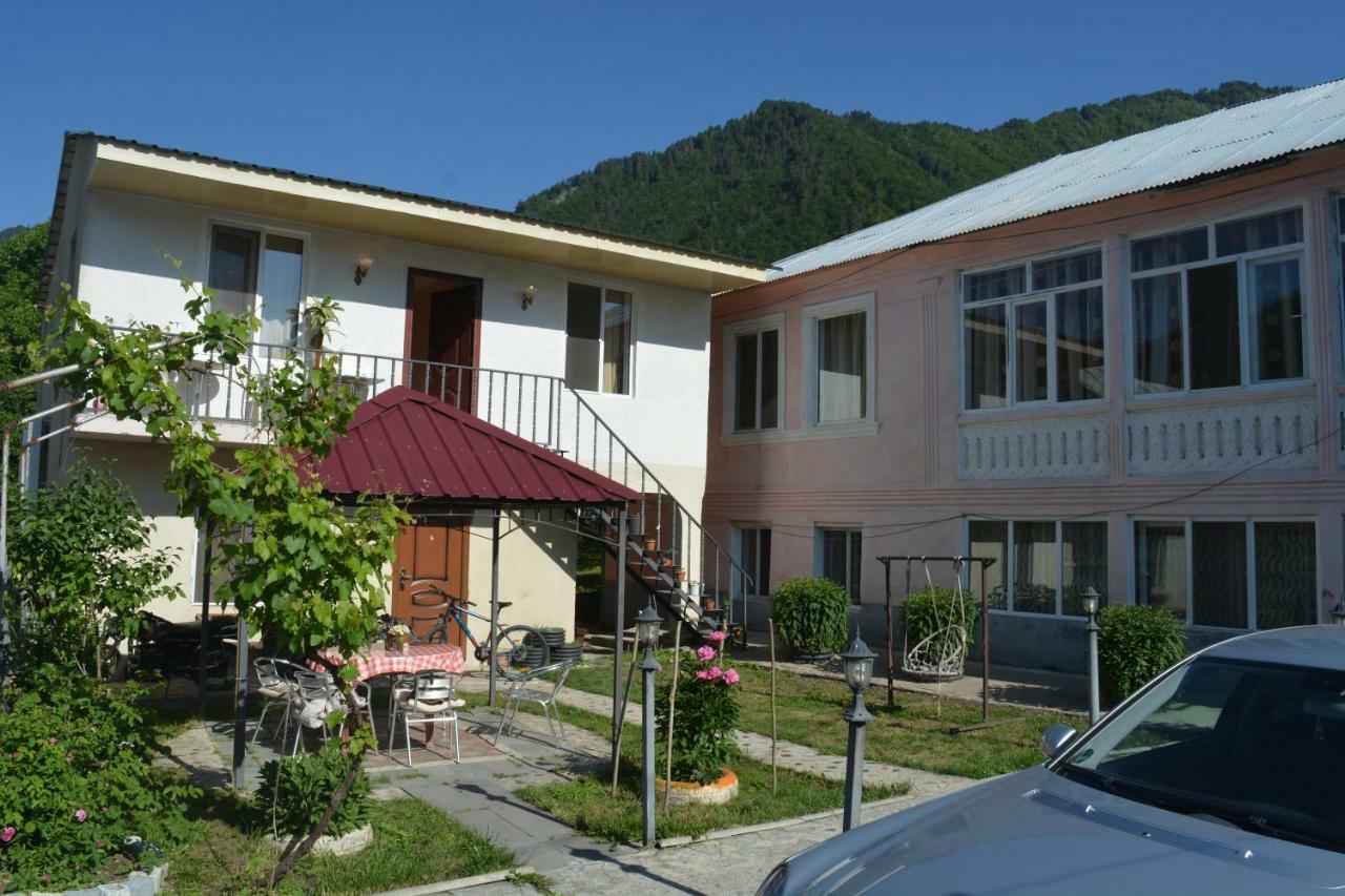 House In ميستيا المظهر الخارجي الصورة